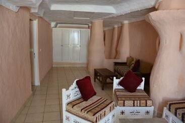 هتل Hôtel Résidence Bellevue Zarzis