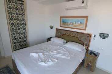 هتل Hôtel Résidence Bellevue Zarzis