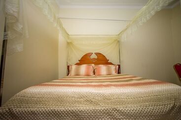 هتل Ntungamo Resort