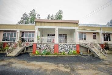 هتل Ntungamo Resort