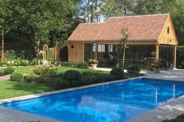 B&b Charming Escape