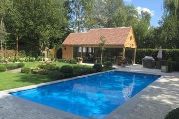 B&b Charming Escape