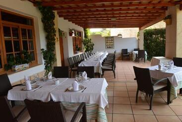 Hostal Cabo Roche