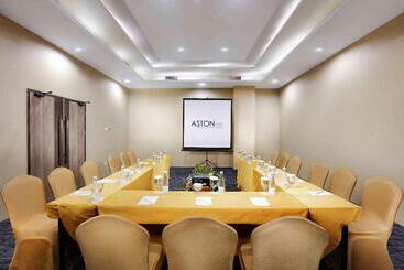 هتل Aston Inn Pandanaran