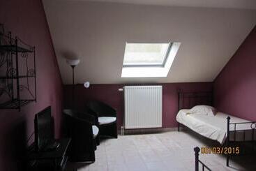 هتل Auberge De La Lesse