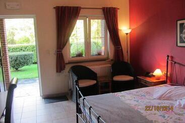 هتل Auberge De La Lesse