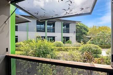 هتل Ibis Darwin Airport