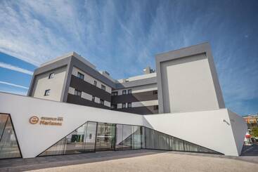 هتل Essence Inn Marianos