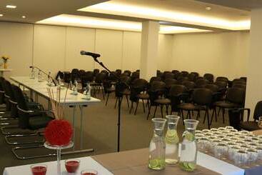 هتل Essence Inn Marianos