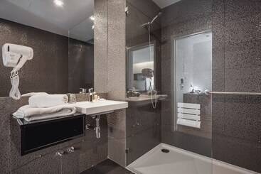 هتل Essence Inn Marianos