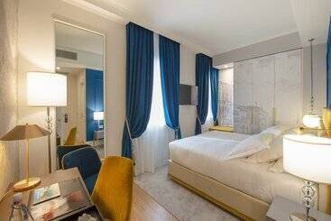 هتل H10 Palazzo Canova