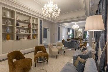 هتل H10 Palazzo Canova