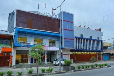 هتل Horison Express Sentani