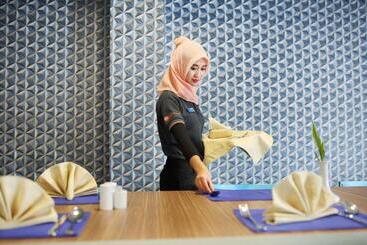 هتل Horison Express Sentani
