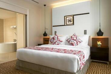 Movenpick Hotel & Convention Centre Klia