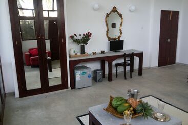 هتل Nirvana Beach Boutique