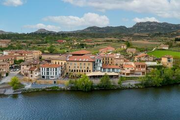 Palacio Tondon, La Rioja Brinas, Autograph Collection - Brinyas