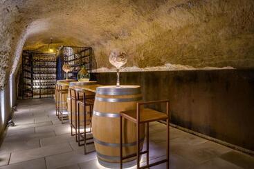 هتل Palacio Tondon, La Rioja Brinas, Autograph Collection