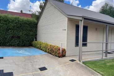 Millthorpe Motel