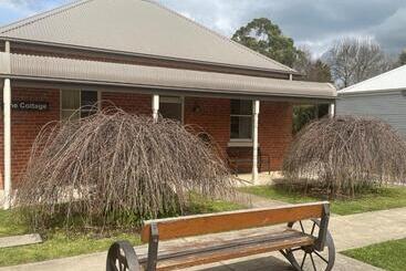 Millthorpe Motel