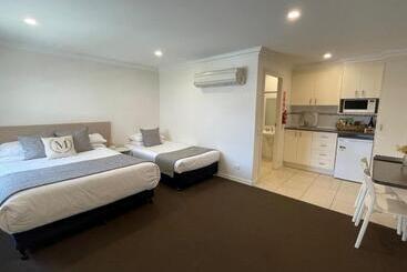 Millthorpe Motel