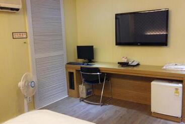 مُتل Residence Hotel R