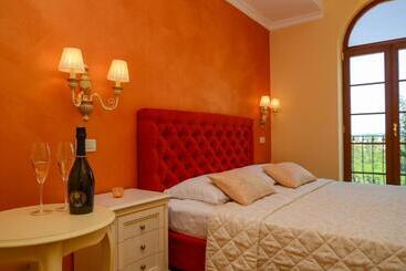 تختخواب و صبحانه Bella & Stella Rooms