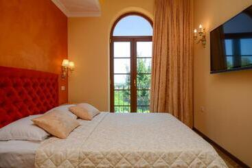 تختخواب و صبحانه Bella & Stella Rooms