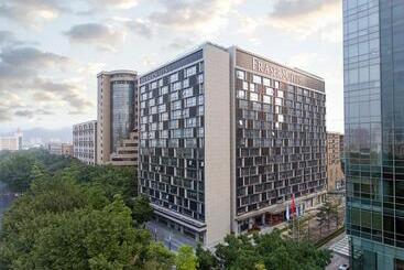Fraser Suites Shenzhen, Near Huaqiang North Business Zone, Infinity Pool, Offer 1 Free Breakfast