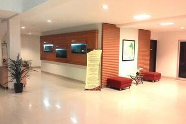 هتل Bandara Syariah