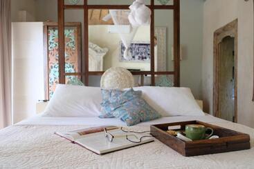 هتل Boho Bingin Beach Bali