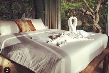 هتل Boho Bingin Beach Bali