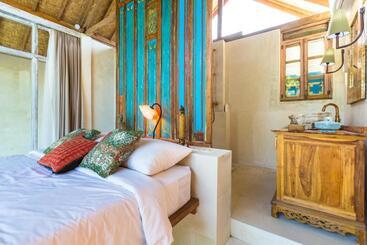 هتل Boho Bingin Beach Bali