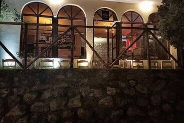 هتل Casa Encuentro San Blas