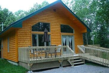 هتل Chalets & Spa Lac Saint Jean
