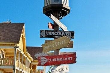 هتل Hilton Grand Vacations Club Blue Mountain Canada