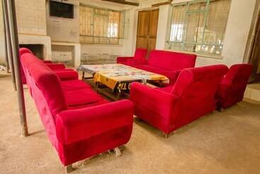 هتل Engo Airport Resort Kitale