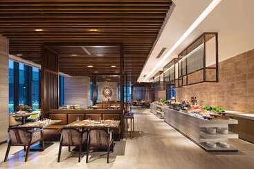 هتل Hilton Shenyang