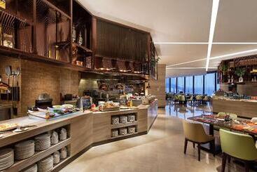 هتل Hilton Shenyang