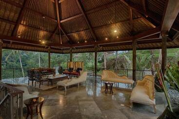 هتل The Iyang Ubud