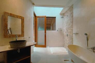 هتل The Iyang Ubud
