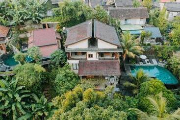 هتل The Iyang Ubud