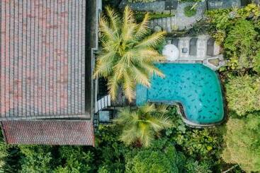 هتل The Iyang Ubud