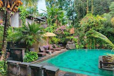 هتل The Iyang Ubud