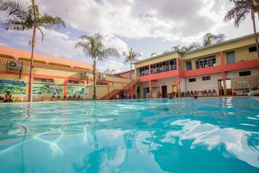 هتل Royal Minni Inn
