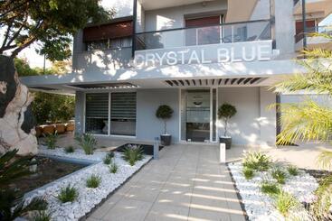 هتل The Crystal Blue