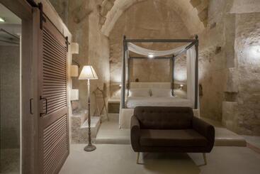 L Hotel In Pietra