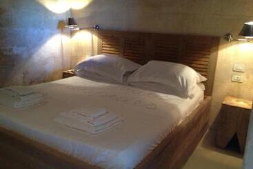 L Hotel In Pietra