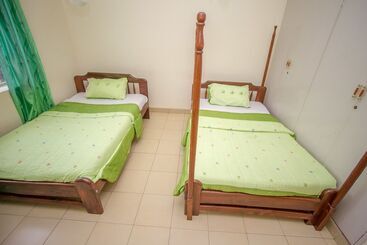 Muhabura Motel