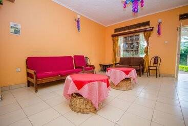 Muhabura Motel